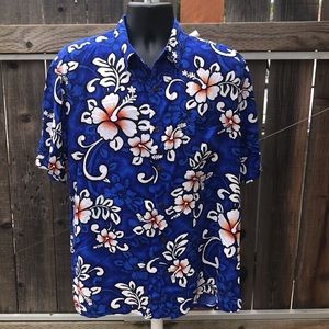 Squish Wear Blue Vintage Hawaiian Rayon Hibiscus Print Unisex